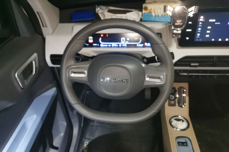 吉利银河 2023款 熊猫mini 200km 耐力熊局部细节13