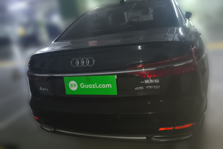 奥迪A6L 2020款 40 TFSI 豪华致雅型车身外观6