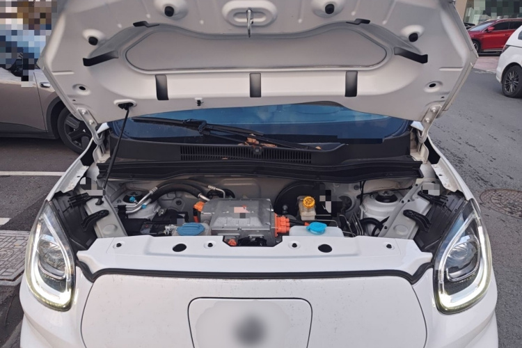 零跑汽车 零跑T03 2021款 400微糖版机舱底盘24