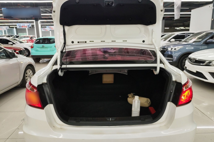 长安 逸动 2015款 1.6L 自动豪华型机舱底盘23