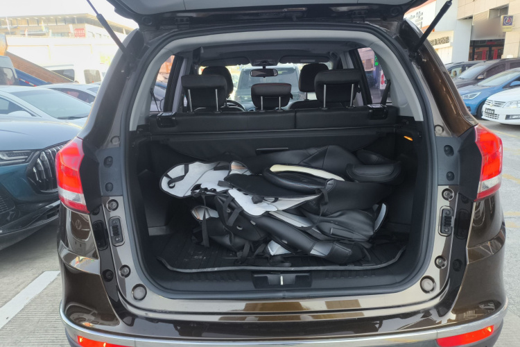 奇瑞 瑞虎5 2017款 1.5T 手动舒适版机舱底盘23