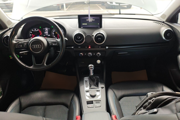 奥迪A3 2020款 Limousine 35 TFSI 时尚型 国VI中控内饰7002