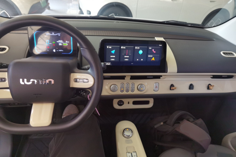 长安启源 长安Lumin 2022款 210km 香甜款中控内饰12