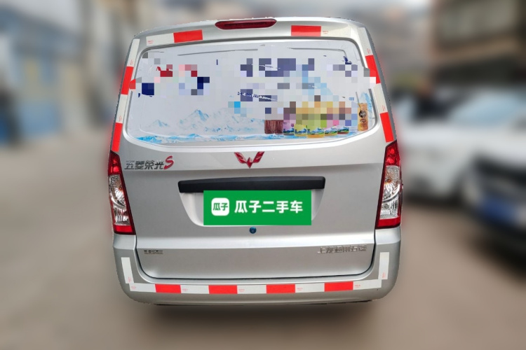 五菱汽车 五菱荣光S 2023款 1.5L 基本型封窗车 2座车身外观6