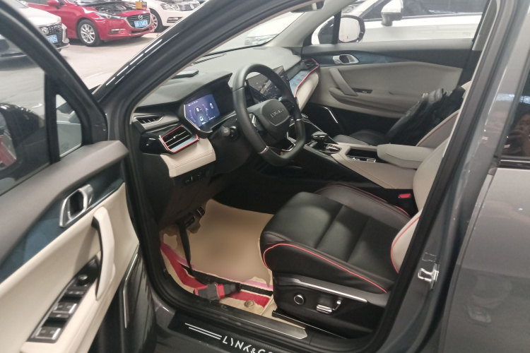 领克06 2020款 1.5T 耀Halo中控内饰20
