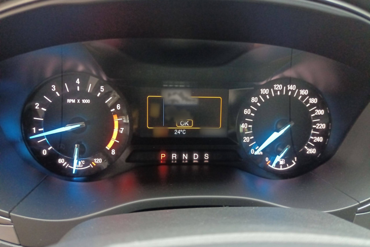 福特 蒙迪欧 2018款 EcoBoost 180 时尚型局部细节14