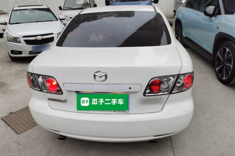 马自达6 2015款 2.0L 自动时尚型车身外观6