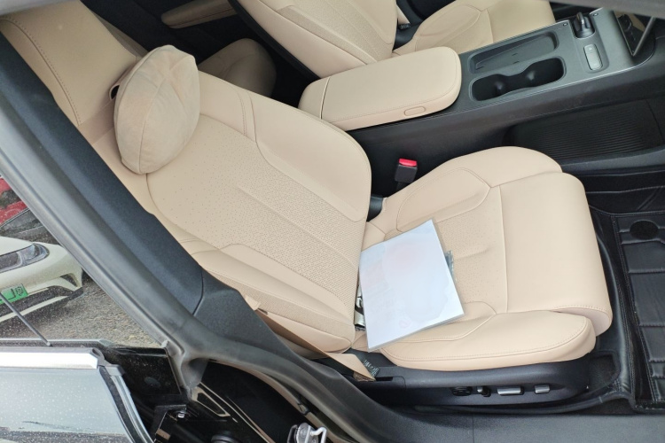 蔚来ET5T 2023款 75kWh Touring局部细节41