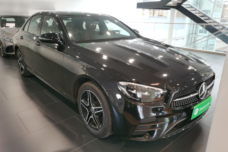 奔驰E级(进口) 2023款 改款 E 260 时尚型运动版车身外观6002