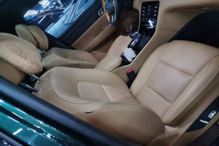 理想汽车 理想ONE 2021款 增程6座版局部细节41