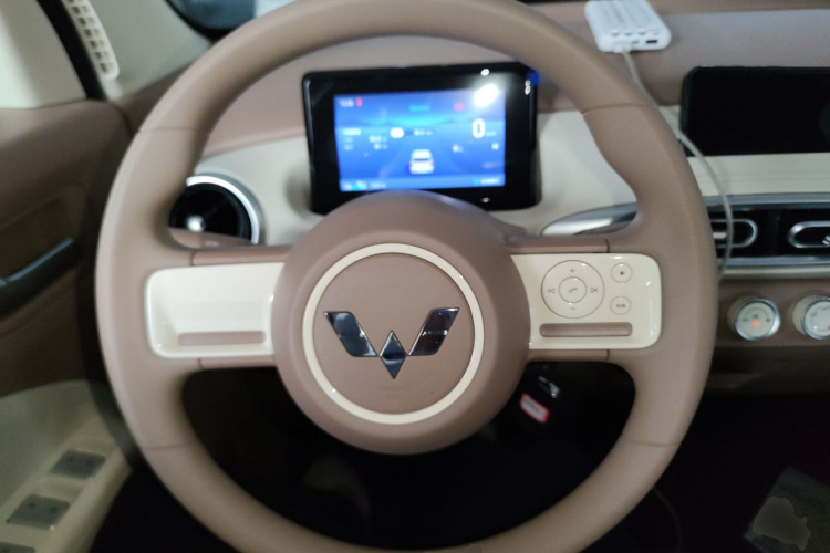 五菱汽车 宏光MINIEV 2025款 四门版 进阶款中控内饰13