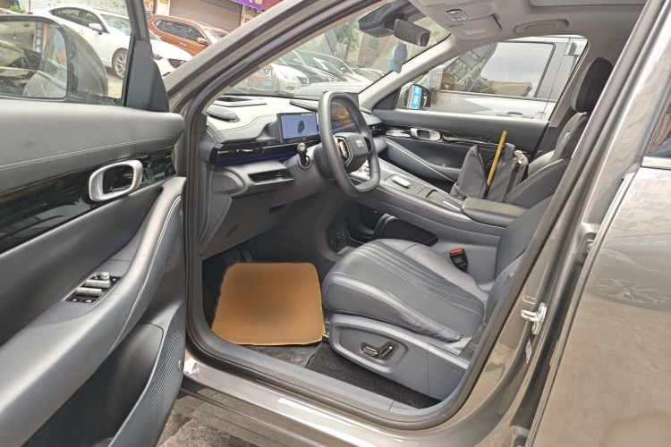 吉利银河 银河E5 2024款 530km 星舰版中控内饰7003