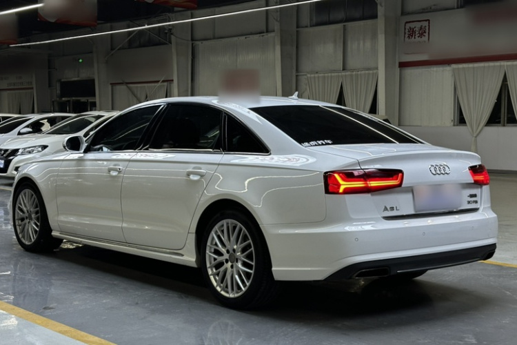 奥迪A6L 2016款 30 FSI 特别版车身外观6003