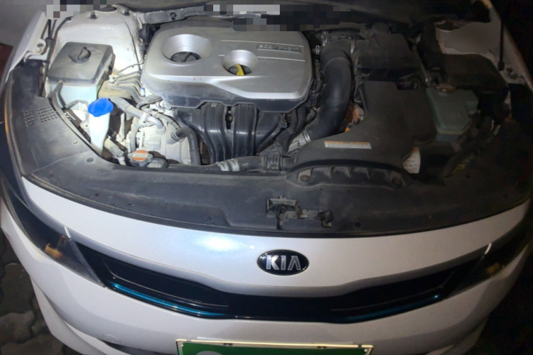 起亚K5新能源 2018款 2.0L 智享版局部细节24