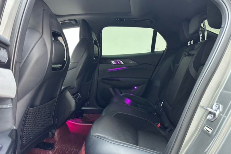 领克03 2022款 2.0TD DCT劲Pro中控内饰7006