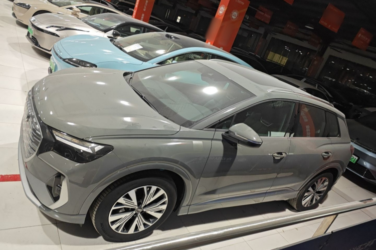 奥迪Q4 e-tron 2024款 40 e-tron 创行版车身外观6003