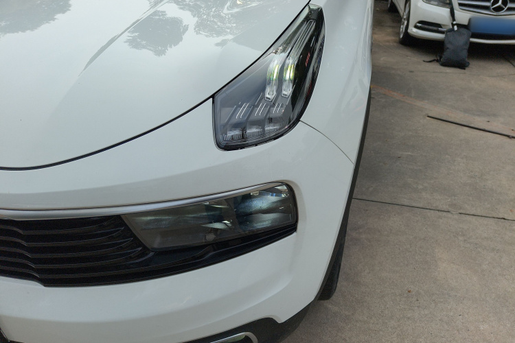 领克01 2017款 2.0T 两驱型Pro版局部细节36