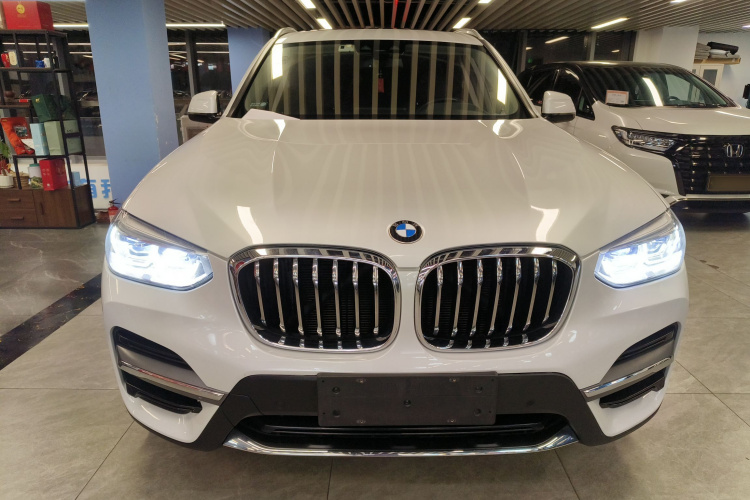 宝马X3 2020款 xDrive28i 豪华套装车身外观2