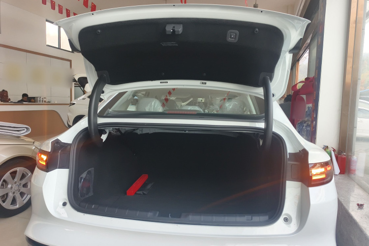 零跑汽车 零跑B01 2025款 650激光雷达版局部细节23