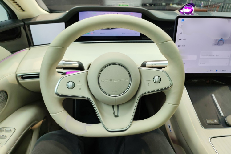 鸿蒙智行 享界S9 2025款 增程 Ultra中控内饰13