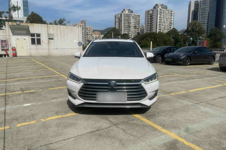 比亚迪 秦Pro新能源 2019款 DM 1.5TI 自动领航版车身外观6004