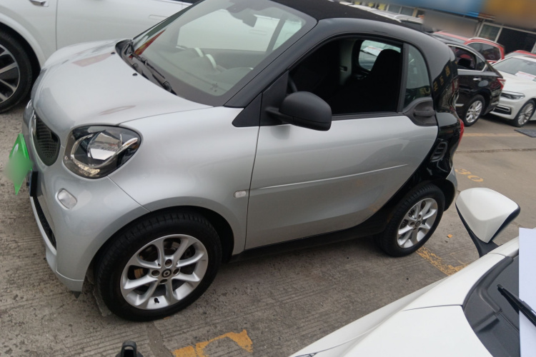 smart fortwo 2018款 1.0L 52千瓦硬顶灵动版 国V车身外观6003