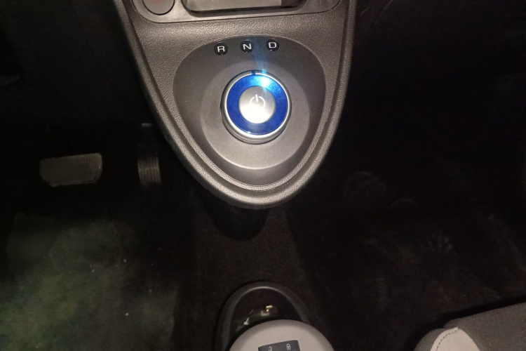 欧拉黑猫 2021款 301km 基础型局部细节18