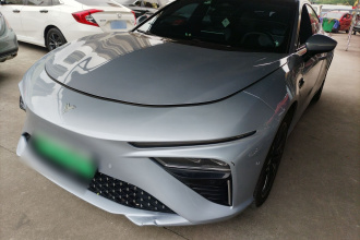 哪吒汽车 哪吒S 2022款 增程版 1160km 后驱小版