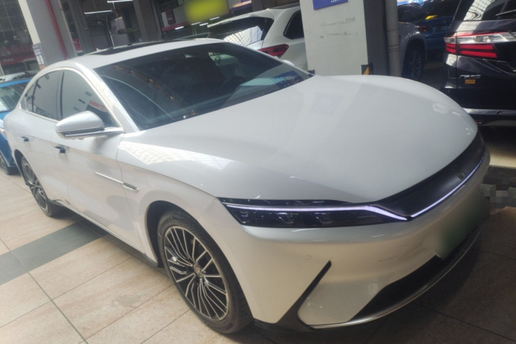 比亚迪 汉 2021款 EV 标准续航版豪华型车身外观3