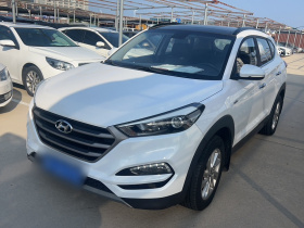 现代 途胜 2018款 1.6T 双离合两驱15周年特别版