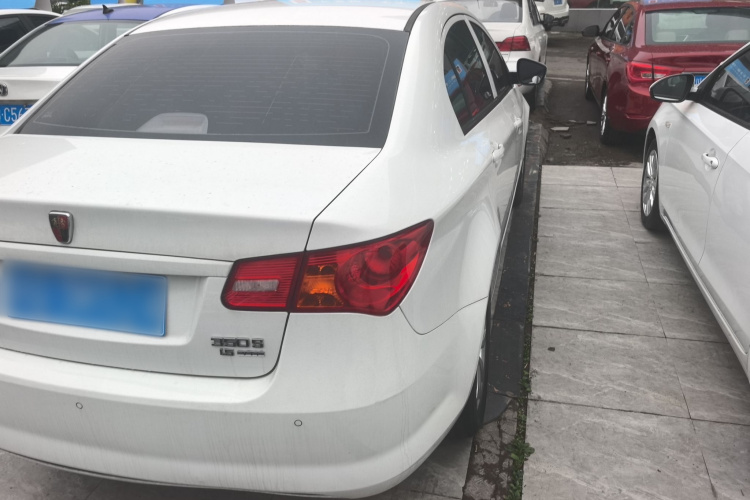 荣威350 2015款 1.5L 手动豪华天窗版车身外观9