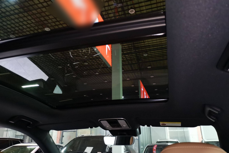 理想汽车 理想ONE 2021款 增程6座版中控内饰22