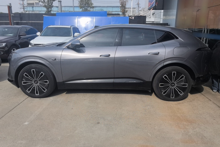 阿维塔07 2024款 Max增程版车身外观6003