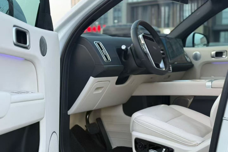 理想汽车 理想L7 2024款 Pro中控内饰19