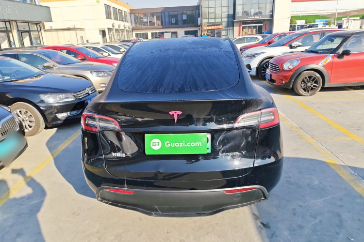 特斯拉 Model Y 2021款 标准续航后驱版车身外观6