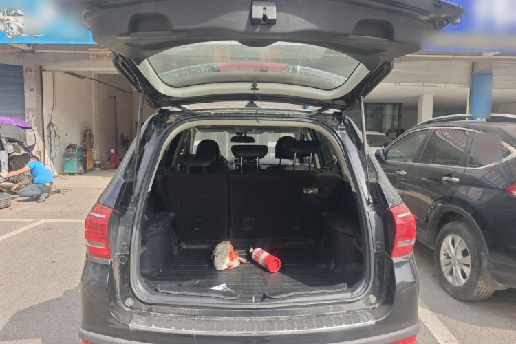 哈弗H6 2013款 运动版 1.5T 手动两驱精英型机舱底盘23