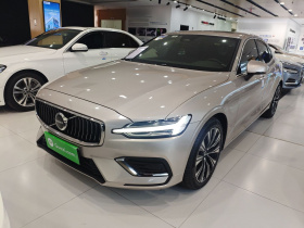 沃尔沃S60 2023款 B4 智远豪华版