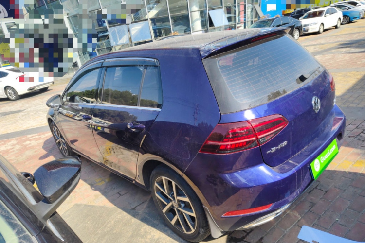 大众 高尔夫 2018款  230TSI 自动豪华型车身外观4