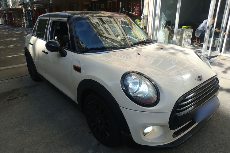 MINI 2016款 1.5T COOPER 五门版车身外观6002