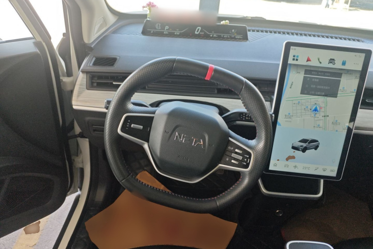 哪吒汽车 哪吒V 2021款 Co-sport 魔力版中控内饰13