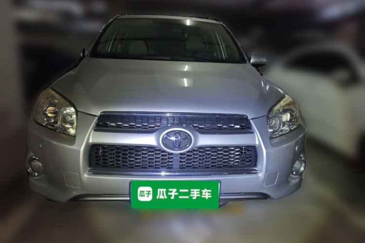 丰田 RAV4荣放 2011款 2.0L 自动豪华版车身外观6001