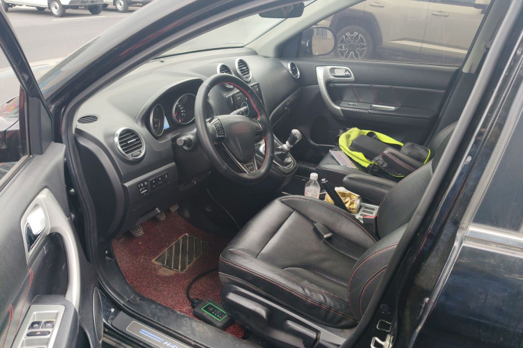 哈弗H6 2015款 升级版 1.5T 手动两驱精英型中控内饰20