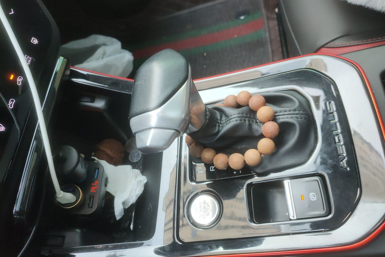 东风风神 奕炫 2021款 230T 自动追风版局部细节18