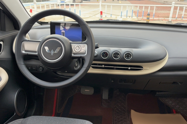 五菱汽车 五菱缤果 2024款 203km 轻享款中控内饰7004