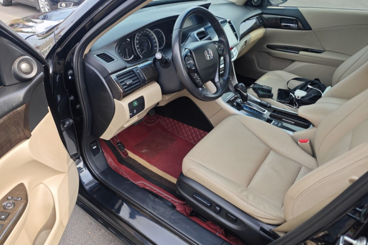 本田 雅阁 2014款 2.4L EX 豪华版中控内饰20