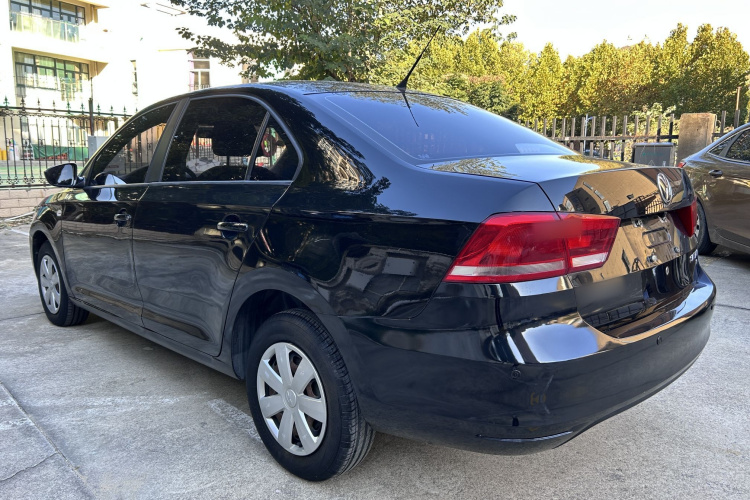 大众 桑塔纳 2015款 1.6L 自动风尚版车身外观6003