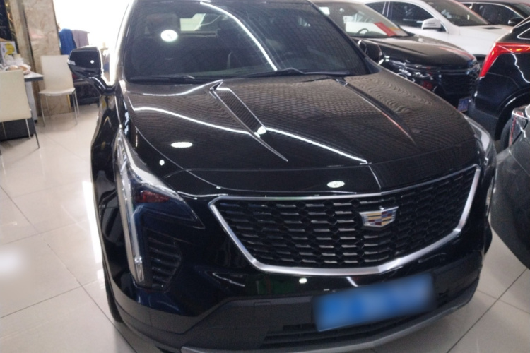 凯迪拉克XT4 2020款 28T 两驱领先型车身外观3