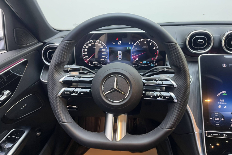 奔驰C级 2022款 C 200 L 运动版中控内饰7002