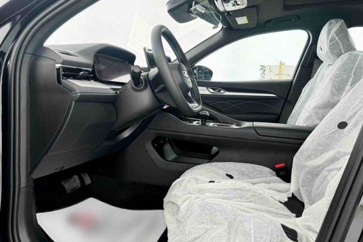 吉利汽车 星瑞 2026款 东方曜 1.5TD 昆仑版中控内饰7002