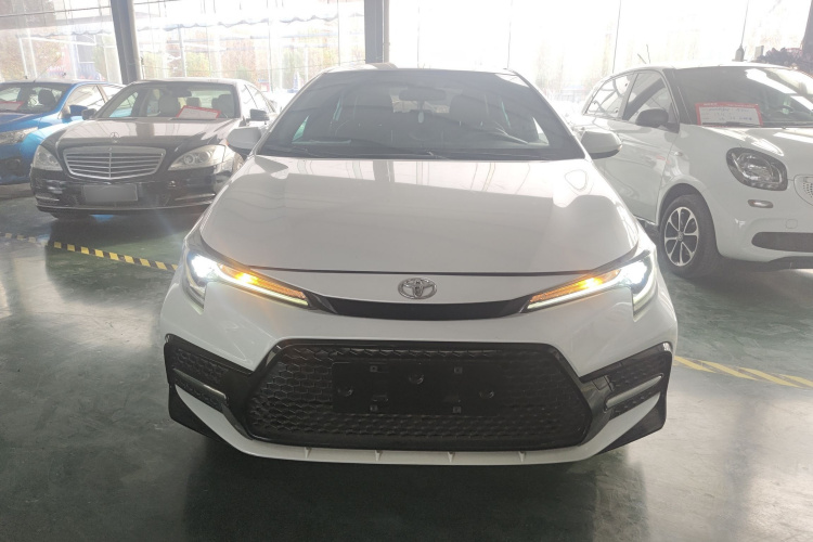 丰田 雷凌 2021款 185T CVT运动版车身外观2